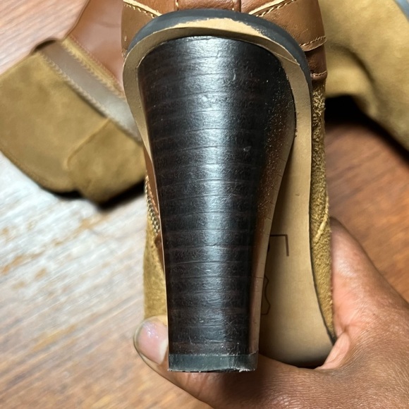 Ann Taylor Loft brown suede leather boots shoes size 6M - Picture 5 of 11